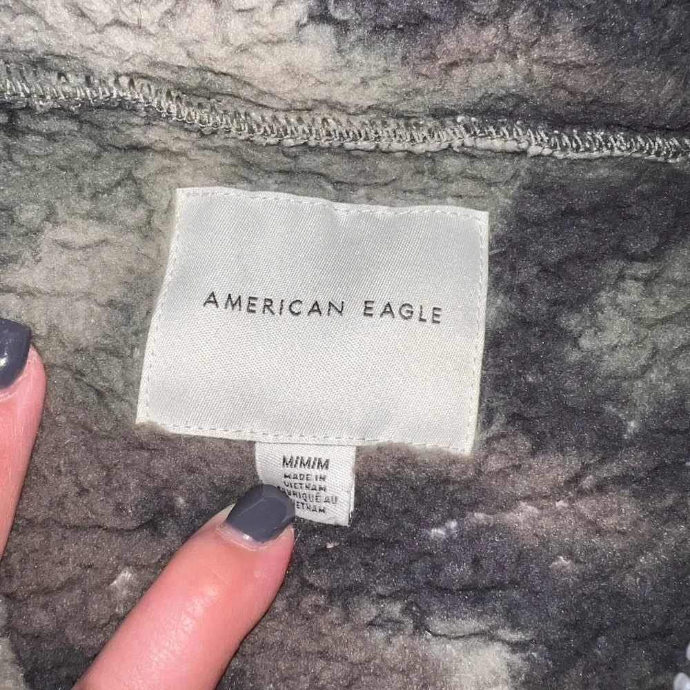 American Eagle size medium - Picture 2 of 6